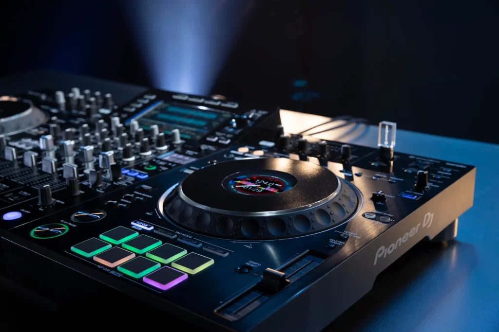 Choisir Votre Premier Contrôleur DJ